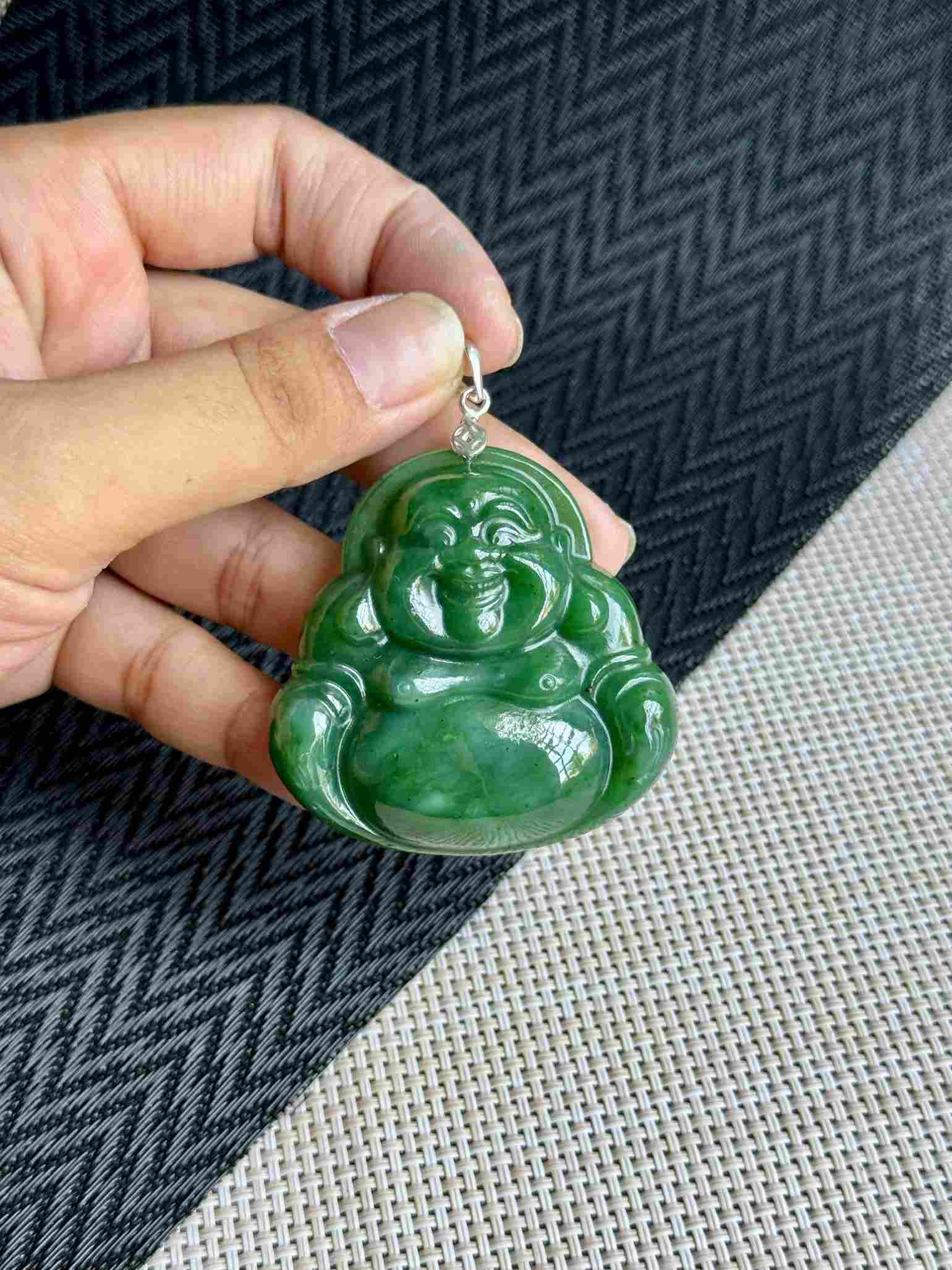 Mặt Dây Chuyền Di Lặc Đá Ngọc Bích