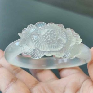 Vòng Tay Chạm Sen Đá Mã Não