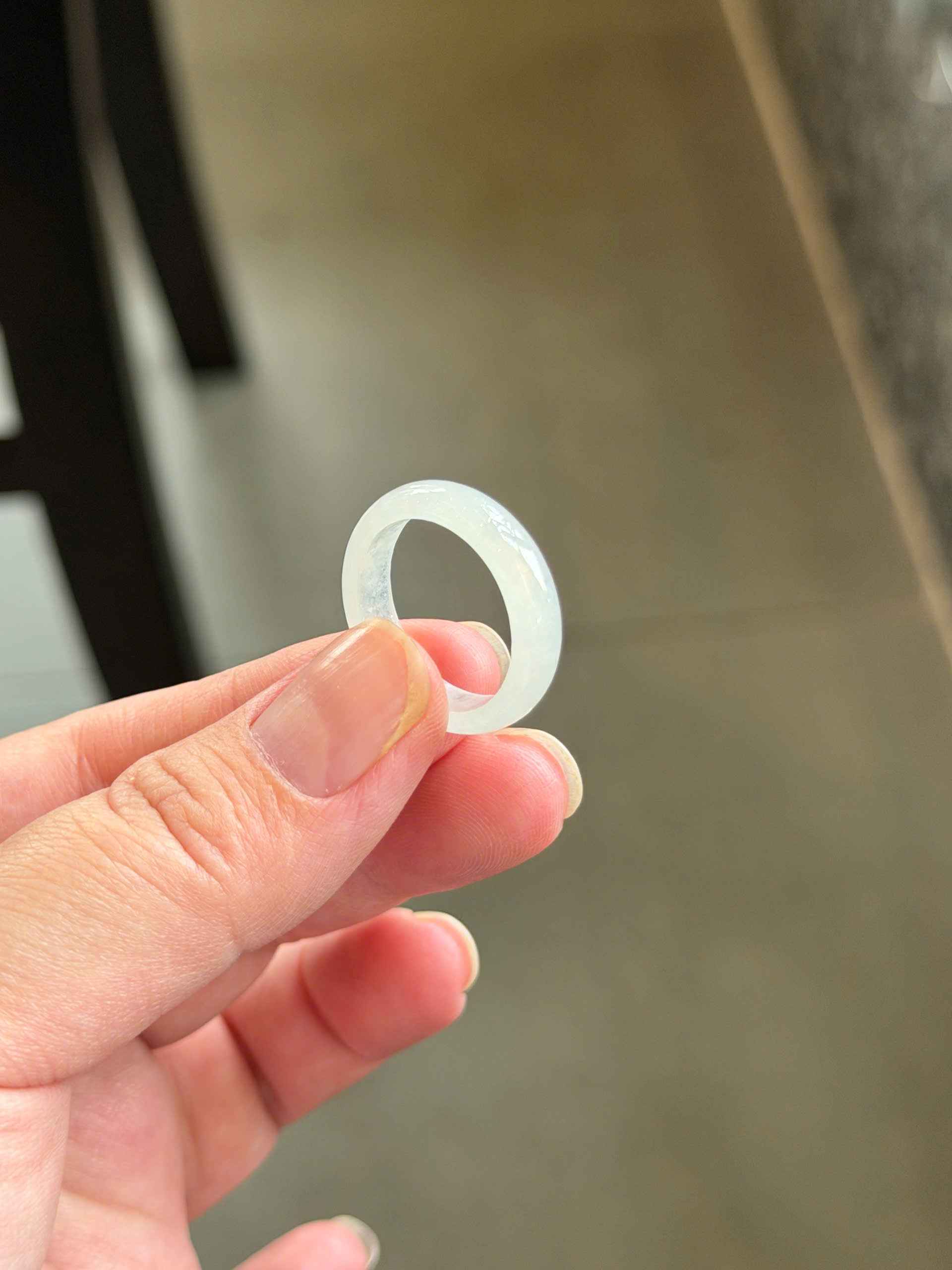 Nhẫn Ngọc Cẩm Thạch Nếp Băng Ni 18 (mm)