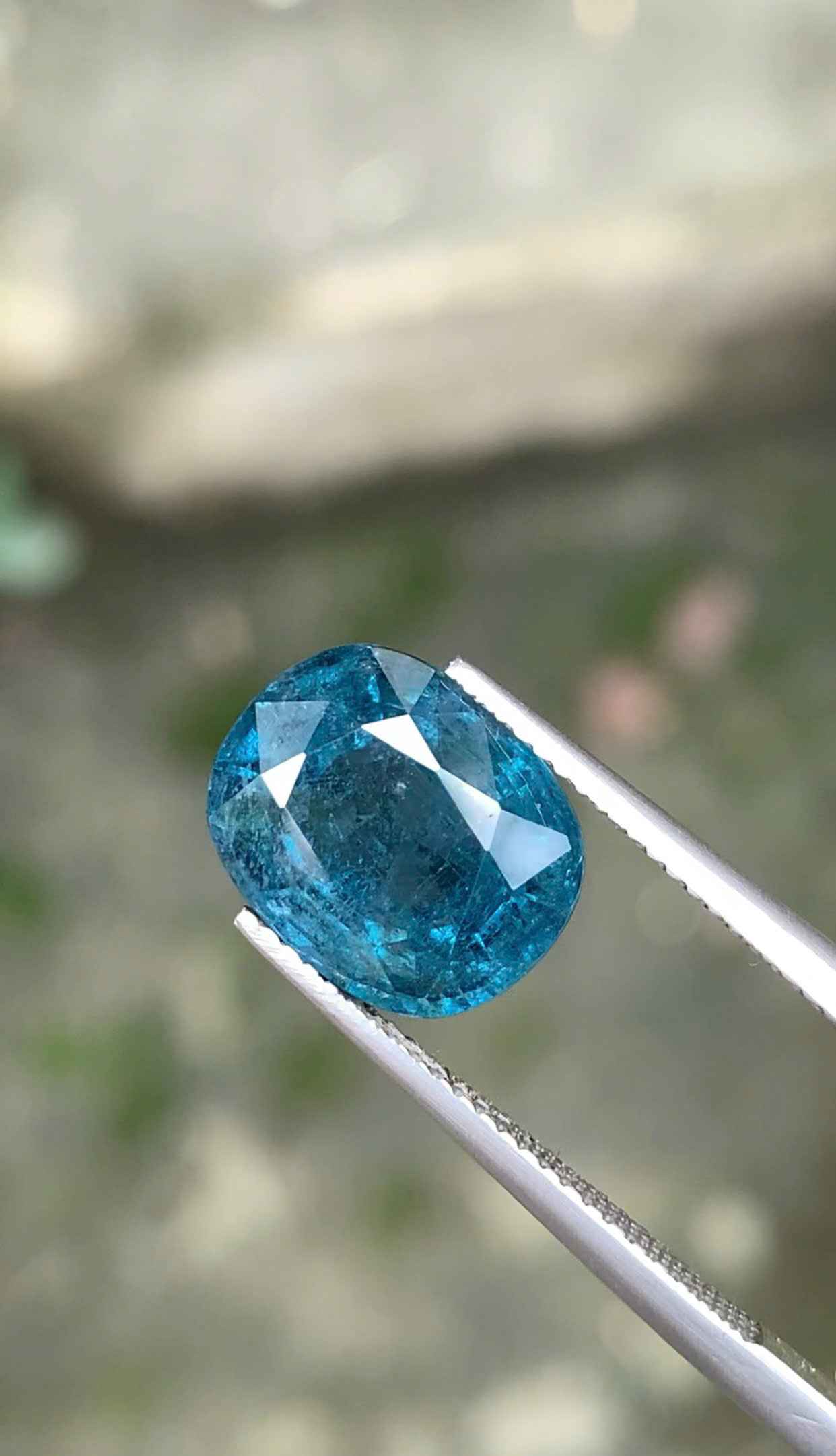 Viên Đá Spinel Xanh 6.55 (g)