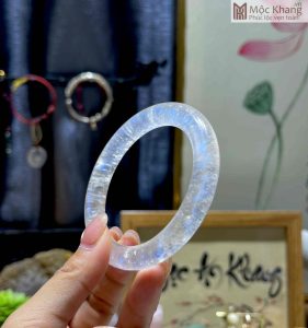 Vòng Tay Bạch Nguyệt Quang